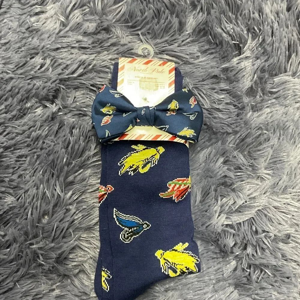 North Pole Trading Co Socks with matching bow tie set - NEW